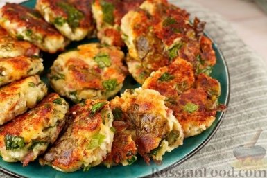 Сырники со шпинатом и беконом: сытный завтрак для всей семьи - оригинальный рецепт