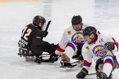 Забайкальские бойцы СВО завоевали серебро на этапе лиги по следж-хоккею