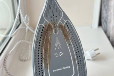 Тру подошву — и утюг как новый: гениальный лайфхак от ушлых хозяек