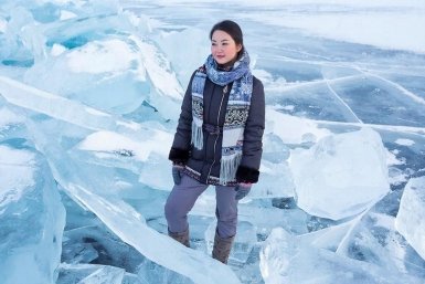 Гардероб модного босса: как должна одеваться бизнес-леди с берегов Байкала Kandinsky by Sber AI (18+)