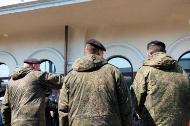 Военные, призывник, армия Илья Аверьянов, ИА PrimaMedia.ru