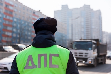 Автоюрист предупредил о частых нарушениях водителей в межсезонье