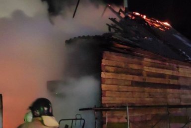 В Бурятии ночью на пожаре погиб мужчина