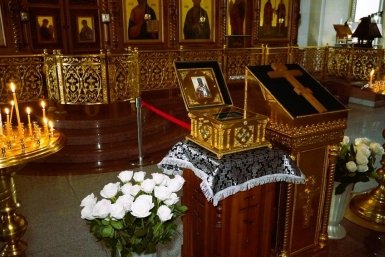 Сотни хабаровчан пришли поклониться мощам апостола Сибири и Дальнего Востока Информационный отдел Хабаровской епархии