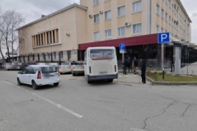 Маршрутка с пятью пассажирами попала в массовое ДТП в Ставрополе