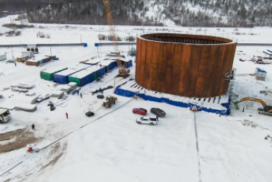 В Якутии начато перемещение первого коффердама для пилона Ленского моста пресс-служба главы и правительства РС (Я)