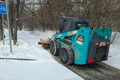 Мероприятия по очистке дорог и тротуаров усилили после снегопада в Иркутске