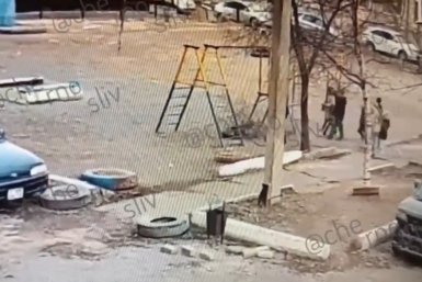 Момент драки детей скриншот видео