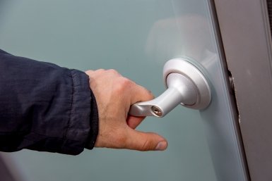 В Улан-Удэ вор залез в квартиру с балкона на 4-м этаже