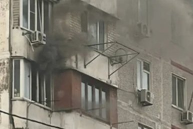 78 человек эвакуировали и троих спасли при пожаре в многоэтажке Новороссийска