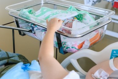 Студентам начнут платить по 200 тысяч рублей за рождение ребёнка