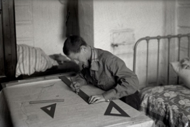 Вычерчивание геологической карты. 1932 г. Наследие ЕАО