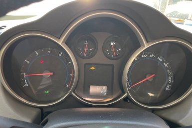 Как обмануть систему: простой способ снизить расход топлива на 15%, просто почистив 1 датчик под капотом