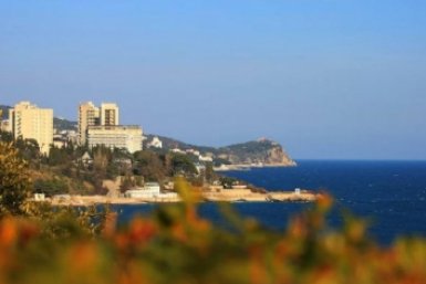 Море под боком и покой: 3 крымских города, идеально созданных для жизни после 60