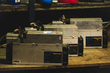 Житель Тайшета получил штраф за скрытый майнинг в гараже