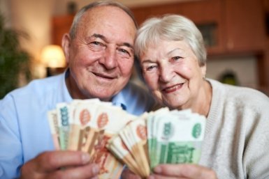 Рожденным после 1967 года разрешили забрать накопления — доплатят до 439 тысяч рублей
