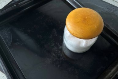 Отмыла застарелый жир с противня: беру 1 таблетку — сверкает как новый с 1 применения