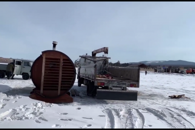 Нелегальные бани демонтировали со льда Байкала после вмешательства прокуратуры