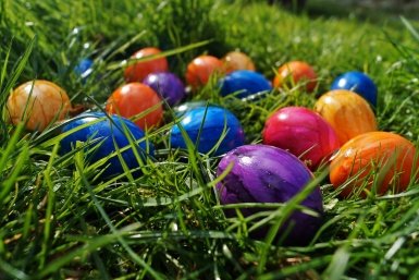 Не яйца, а просто "космос": на Пасху крашу так уже 7 год - и не перестаю удивляться