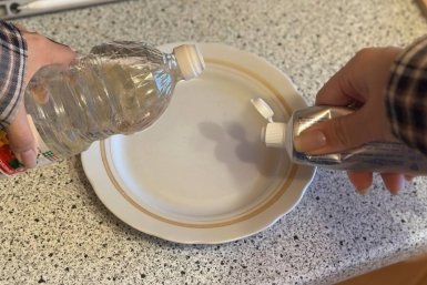 Умные хозяйки смешивают зубную пасту с уксусом именно в марте: вот для чего это нужно