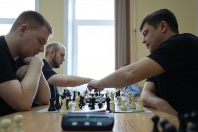 Корсаковцы выиграли Кубок Губернатора по шахматам