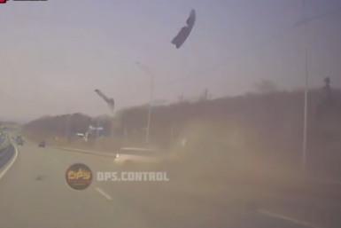 "Зачем я это посмотрел": появились жуткие кадры ДТП под Владивостоком