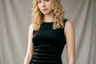 Убираем тяжесть ниже пупка: всего 1 движение — и живот перестает "висеть" после еды