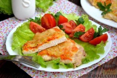 Сочные куриные отбивные под сырно-овощной "шубкой". Запекаются в духовке