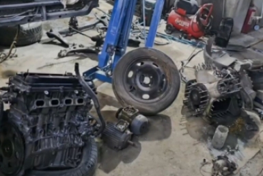 Сообщения о сомнительном автосервисе в жилом доме проверили в Иркутском районе