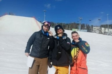 Шесть медалей финала Кубка России по парасноуборду завоевали сахалинцы в Миассе пресс-служба министерства спорта Сахалинской области