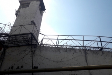 Сторож получил срок за зверское убийство в одном из гаражей в Ангарске