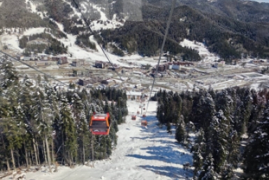 Названы самые популярные города для весенних каникул