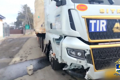В Бурятии водитель "Тойоты" без прав погиб при лобовом столкновении с грузовиком