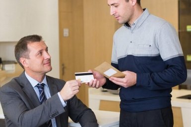 Жителям Кубани за год доставили более 42 тысяч банковских карт ГигаЧат (18+)