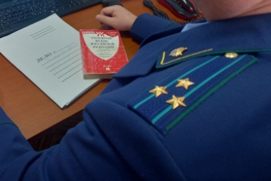 В фиктивном найме семерых человек обвиняют экс-чиновницу на Ставрополье