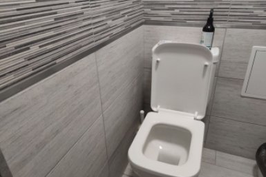 Всего одна таблетка разнесет ржавчину на раз-два: закинула в унитаз на ночь и довольна