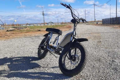 Курьеров на электровелосипедах заставят учиться на права