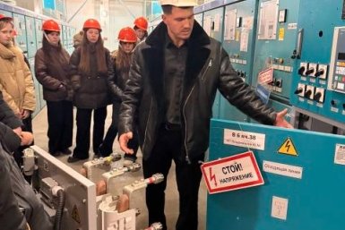 Хабаровские электрические сети провели профориентационную экскурсию для старшеклассников Предоставлено пресс-службой АО &quotДРСК&quot