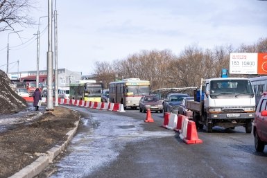Ямочный ремонт затруднил движение на Горизонте в Петропавловске-Камчатском