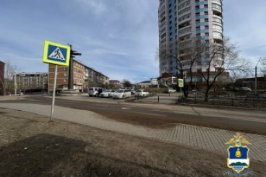 В Улан-Удэ "Тойота" сбила двух подростков на пешеходном переходе