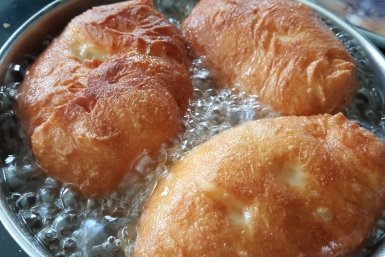 Самые ленивые пирожки с картошкой: Никакой возни с тестом, смешал и готово