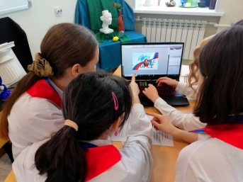 В Магадане подвели итоги конкурса компьютерной графики &quotКомпьюАрт&quot Источник