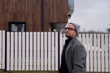 500 квадратов счастья и веранда с трёшку — Петров "похвастался" домом в элитном посёлке