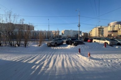 17-летний пассажир пострадал при столкновении Lexus и Toyota RAV4 в Якутске Госавтоинспекция