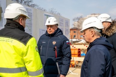 Лимаренко проверил строительство продления улицы Горького и ремонт корсаковской трассы пресс-служба регионального правительства