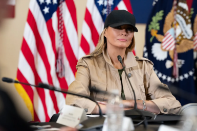 Зеленская заговорила с пустым креслом и подставила Меланию Трамп