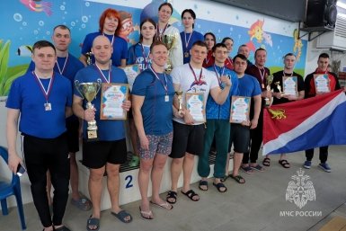 Команда Хабаровского края завоевала &quotзолото&quot в Спартакиаде МЧС по плаванию Предоставлено пресс-службой ГУ МЧС России по Хабаровскому краю
