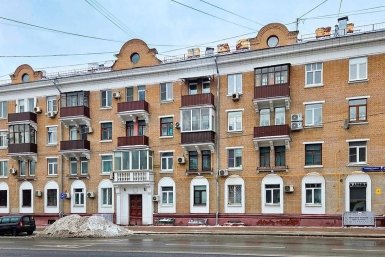 Еще три помещения под бизнес выставлены на продажу в Москве