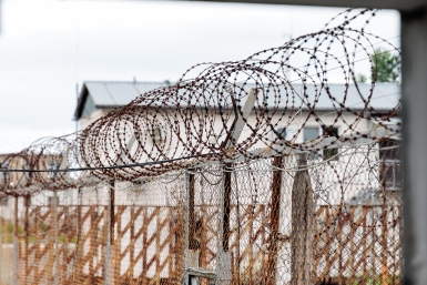 Жителя Кубани осудили за изнасилование дочери умершей сожительницы