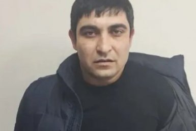 Торговец текстилем разжился золотыми украшениями пенсионерки в Приангарье